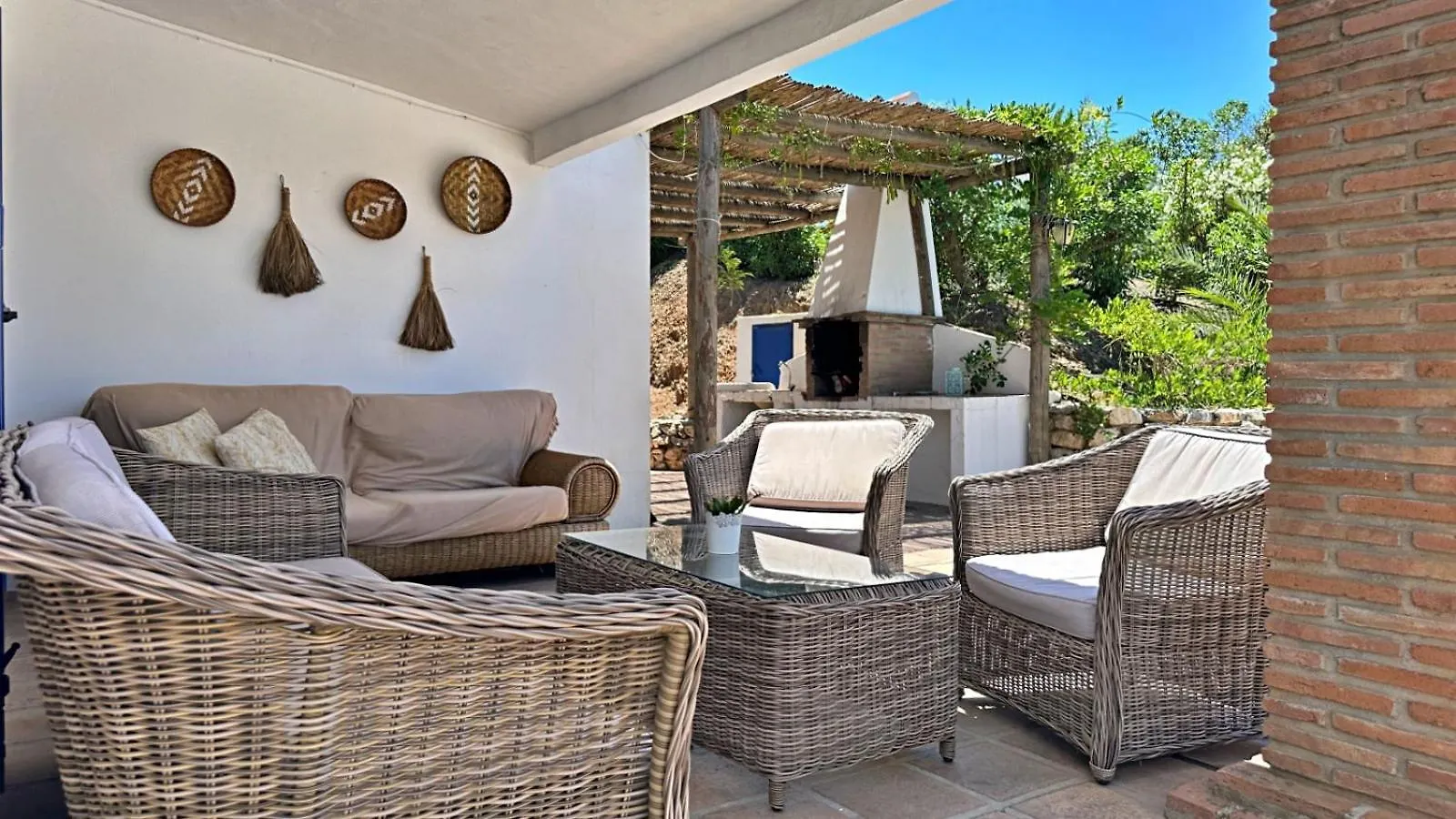 Villa Casa Rural Liviana, Piscina Barbacoa Y Preciosas Vistas Malaga By Andaraholidays Cómpeta